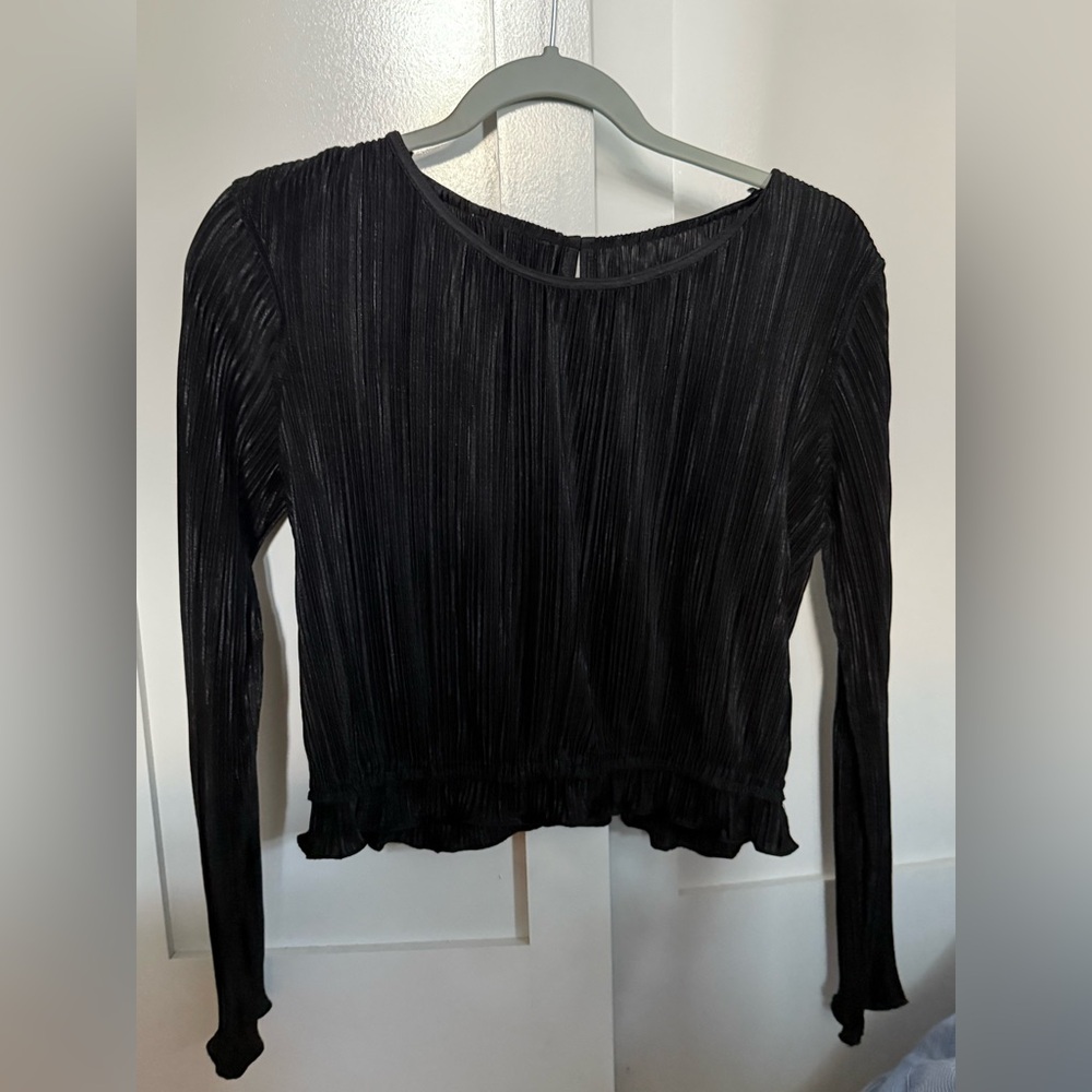 Black Ribbed Ruffled Blouse